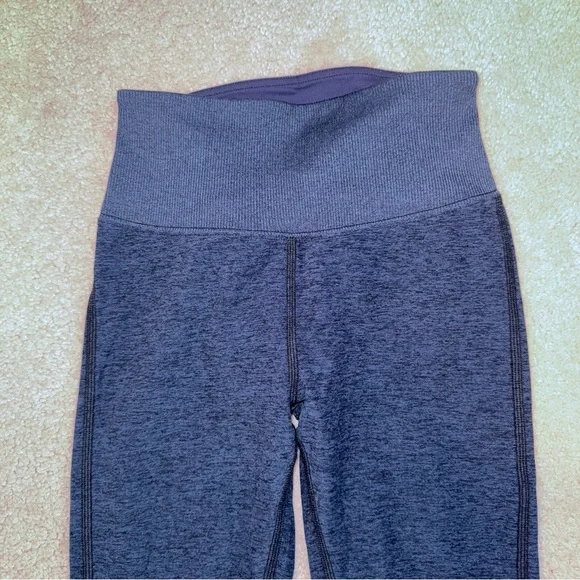 Navy High-Waisted Alo Leggings - Picture 2 of 6